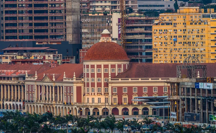 angola central bank